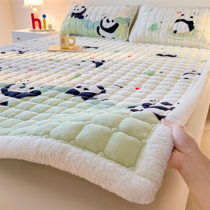 喜居 2025新款A类水晶边牛奶绒夹棉床褥垫 欢乐熊猫