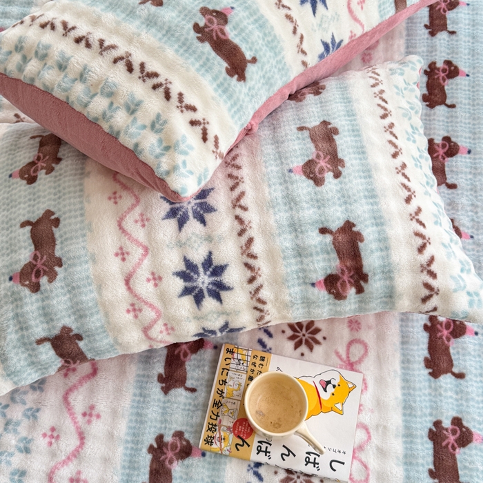 91家纺网 家纺一手货源 找家纺 爱多多家居 2025新款兔兔泡泡牛奶绒床裙单品床裙床裙单件三件套 床裙-快乐小狗