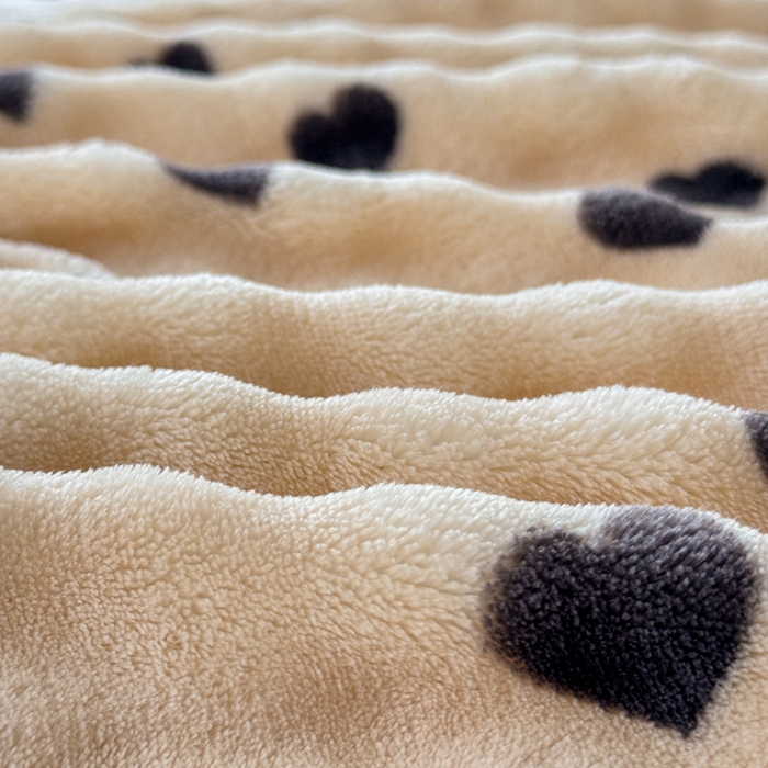 91家纺网 家纺一手货源 找家纺 爱多多家居 2025新款兔兔泡泡牛奶绒床裙单品床裙床裙单件三件套 床裙-小爱心