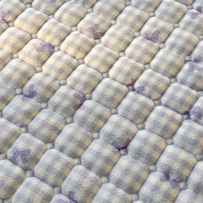 91家纺网 家纺一手货源 找家纺 喜居 2025新款A类水晶边牛奶绒夹棉床褥垫 兰格浅浅