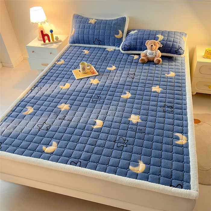 91家纺网 家纺一手货源 找家纺 喜居 2025新款A类水晶边牛奶绒夹棉床褥垫 星月