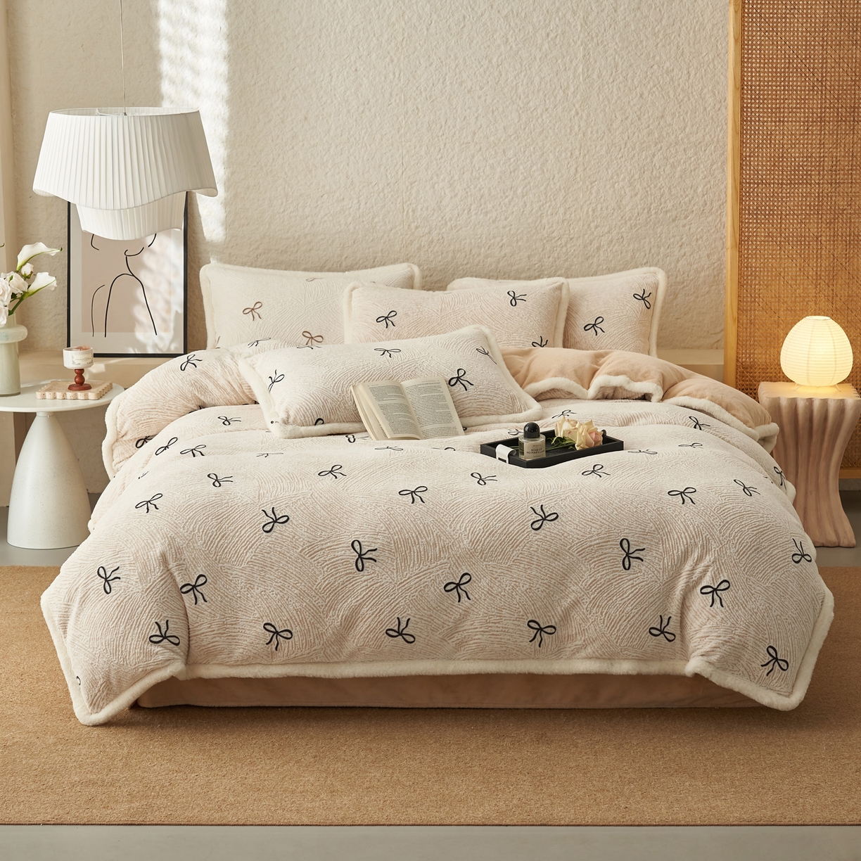 91家纺网 家纺一手货源 找家纺 晨曦家纺 2025新款加厚加绒牛奶绒雕花四件套暖暖少女温柔风 小时光-魅力黑