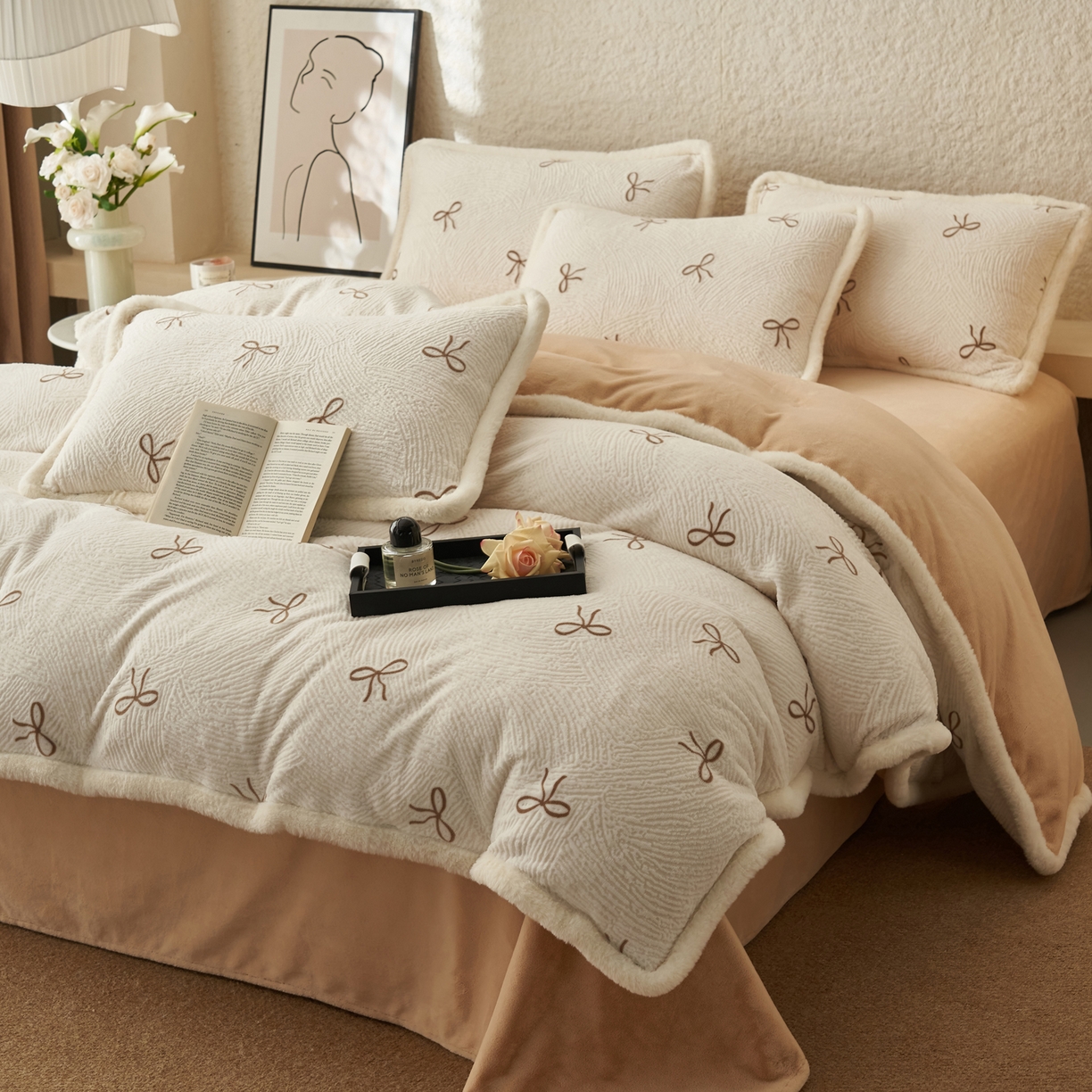 91家纺网 家纺一手货源 找家纺 晨曦家纺 2025新款加厚加绒牛奶绒雕花四件套暖暖少女温柔风 小时光-奶咖