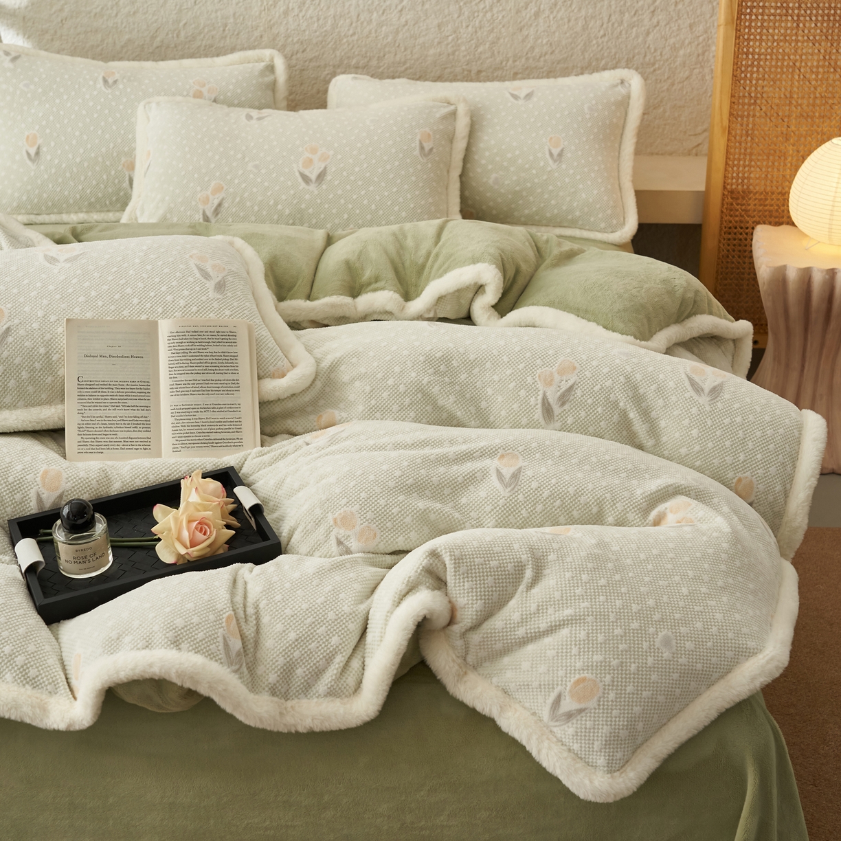 91家纺网 家纺一手货源 找家纺 晨曦家纺 2025新款加厚加绒牛奶绒雕花四件套暖暖少女温柔风 郁金物语-奶昔绿