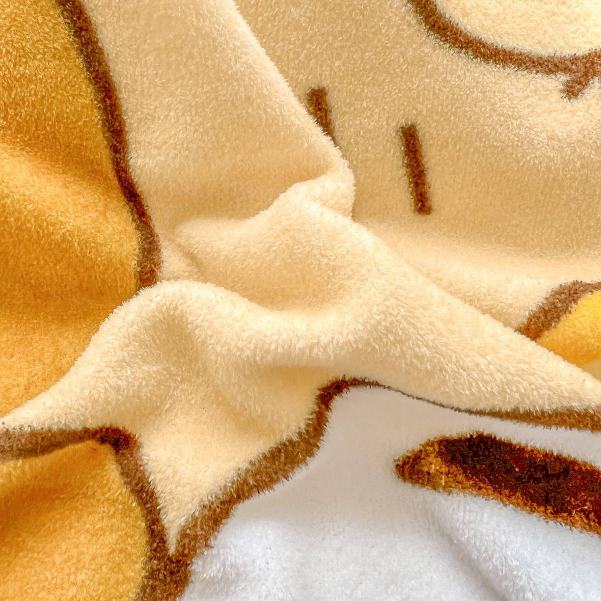 91家纺网 家纺一手货源 找家纺 浩诚 2025新款高克重牛奶绒大版卡通四件套 美食小熊