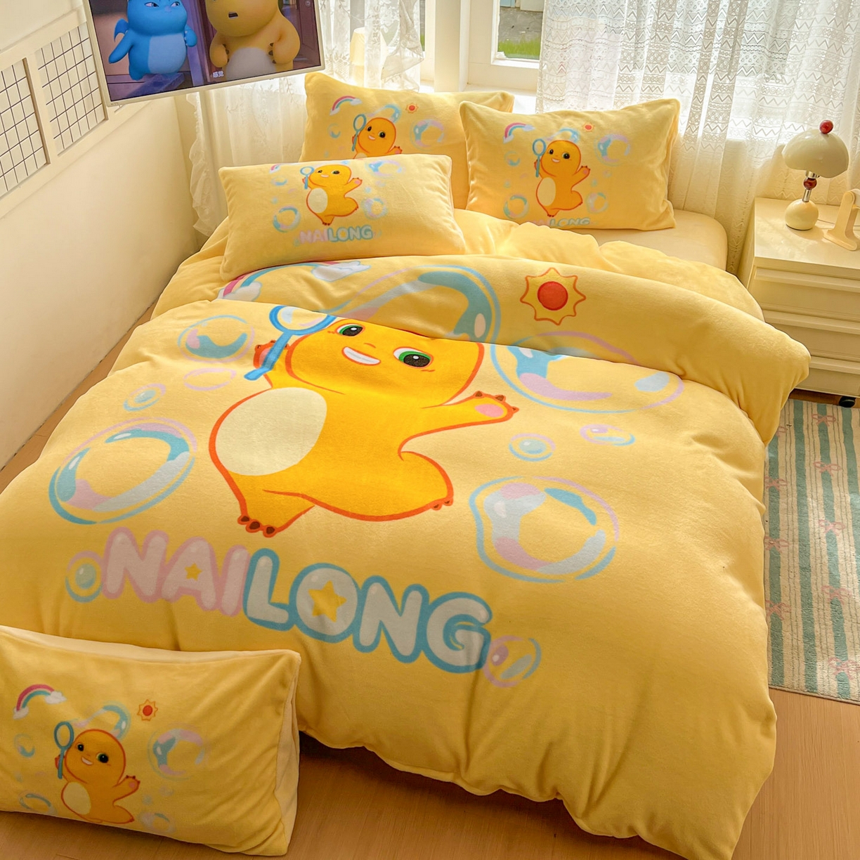 91家纺网 家纺一手货源 找家纺 浩诚 2025新款高克重牛奶绒大版卡通四件套 小奶龙