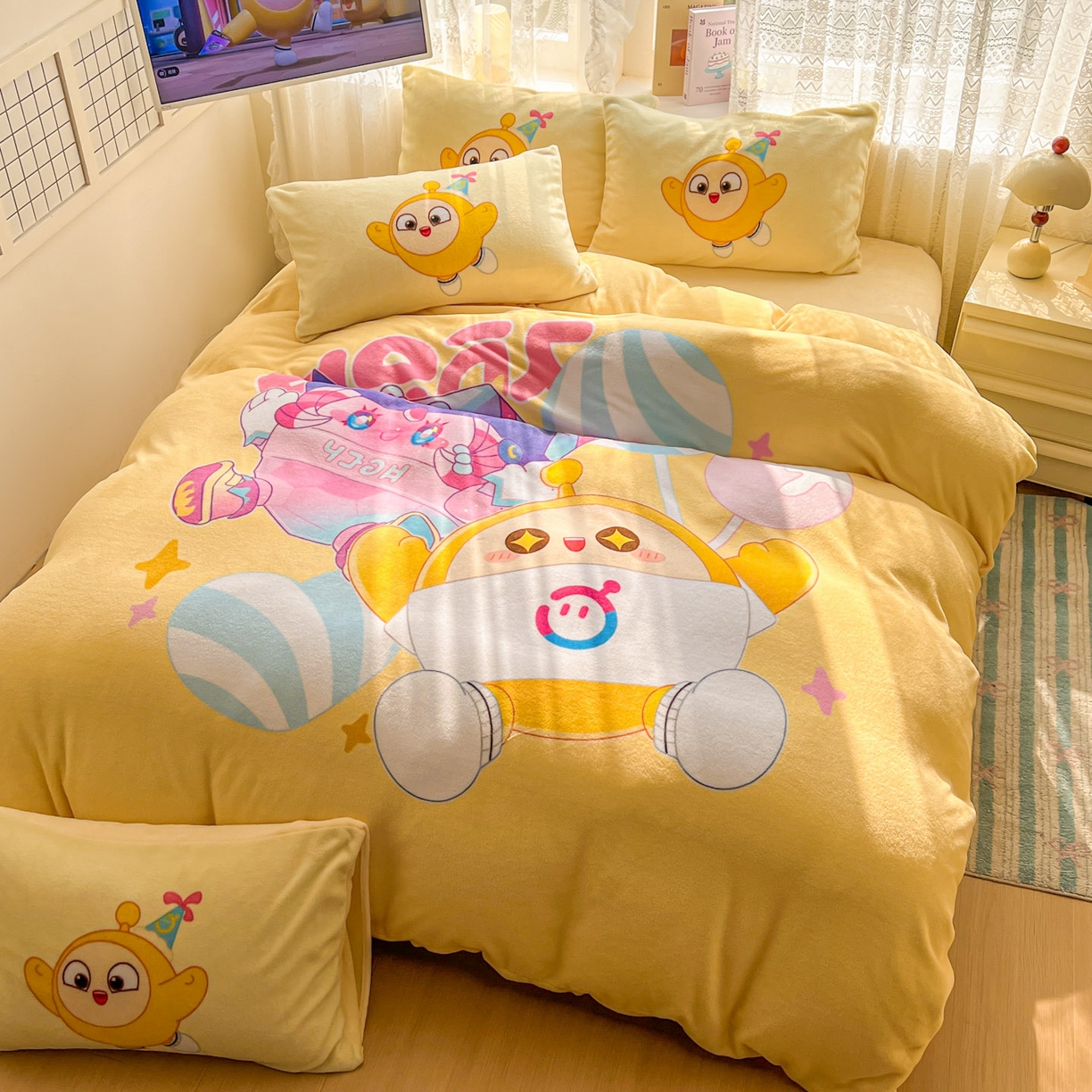 91家纺网 家纺一手货源 找家纺 浩诚 2025新款高克重牛奶绒大版卡通四件套 棒棒糖蛋仔