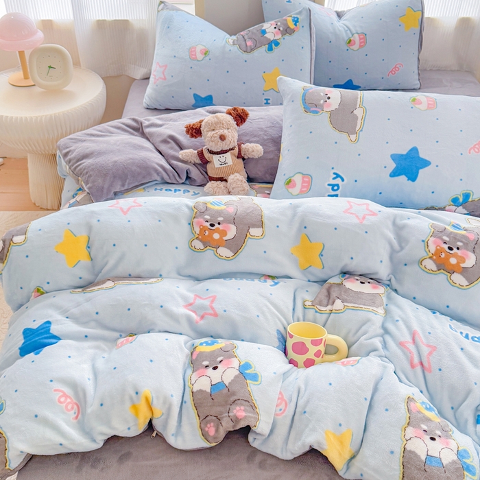 91家纺网 家纺一手货源 找家纺 梦舒阳家纺 2025牛奶绒四件套牛奶绒单被套牛奶绒床笠款四件套小清新可爱套件 布丁狗