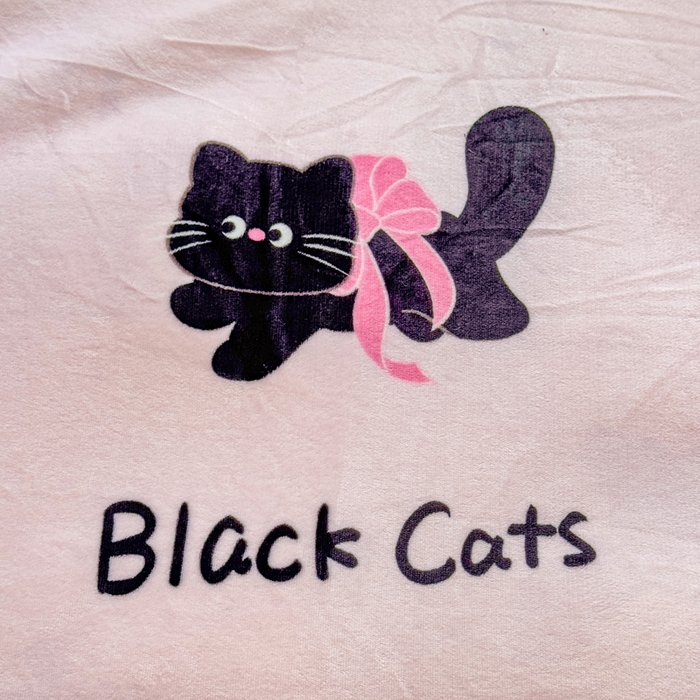 91家纺网 家纺一手货源 找家纺 梦舒阳家纺 2025牛奶绒四件套牛奶绒单被套牛奶绒床笠款四件套小清新可爱套件 炫酷黑猫