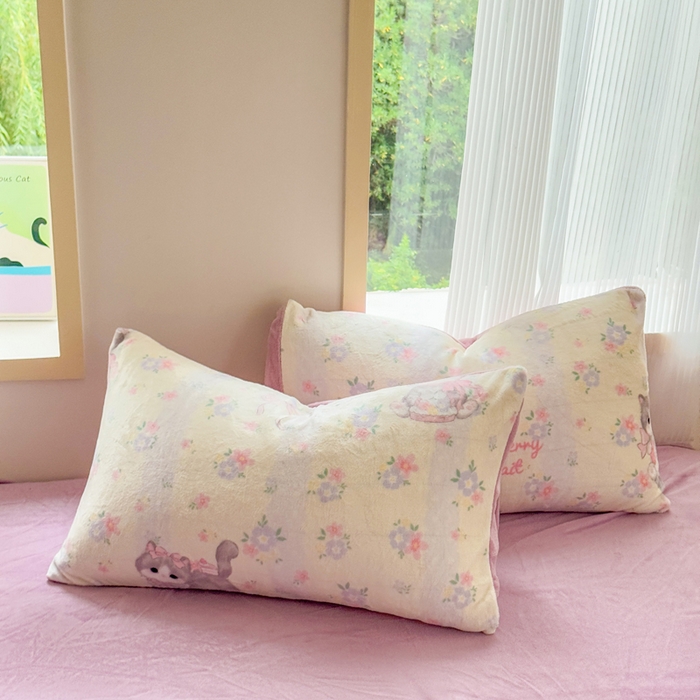 91家纺网 家纺一手货源 找家纺 梦舒阳家纺 2025牛奶绒四件套牛奶绒单被套牛奶绒床笠款四件套小清新可爱套件 猫咪酱