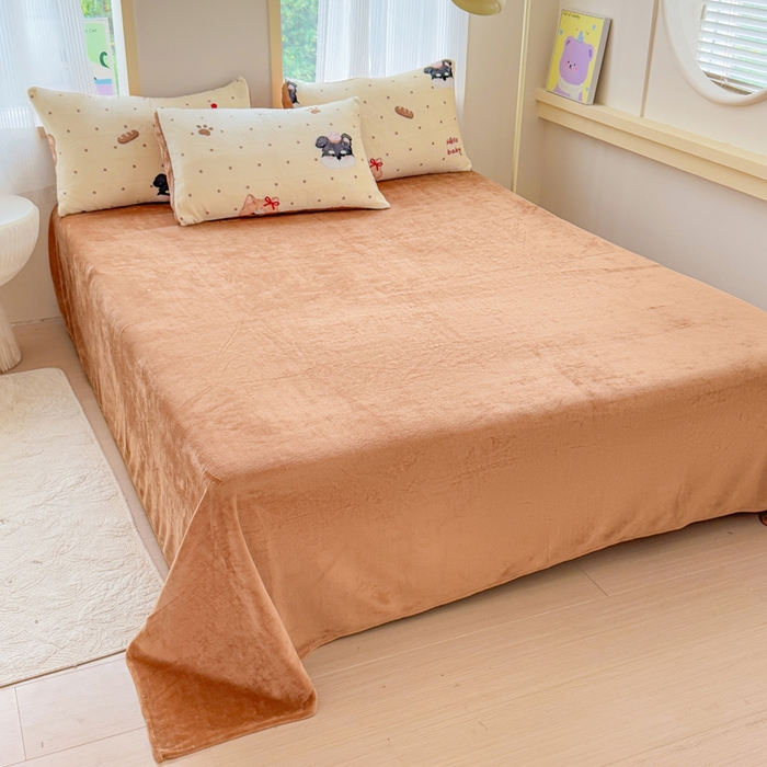 91家纺网 家纺一手货源 找家纺 梦舒阳家纺 2025牛奶绒四件套牛奶绒单被套牛奶绒床笠款四件套小清新可爱套件 咔咔小熊