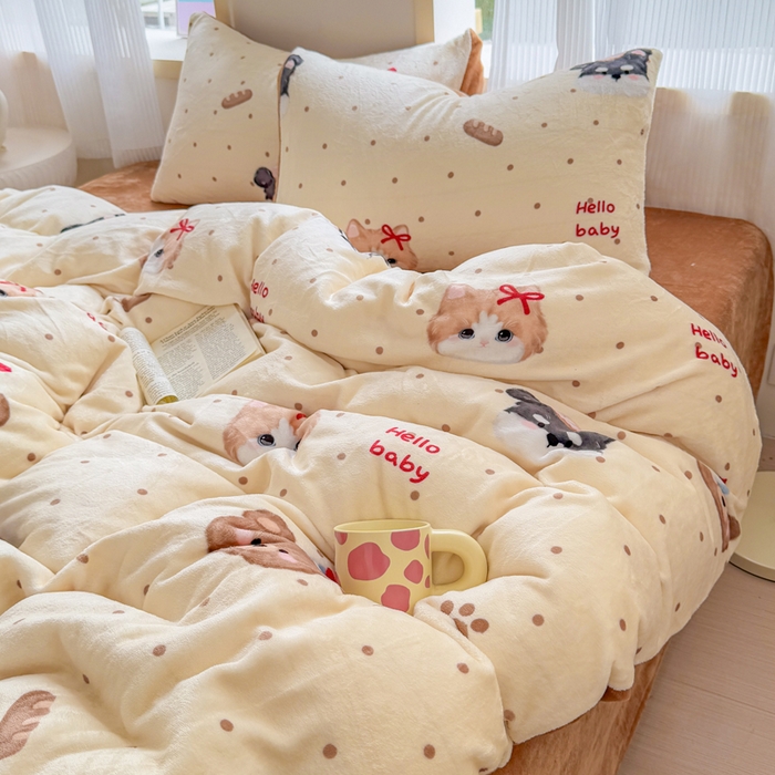 91家纺网 家纺一手货源 找家纺 梦舒阳家纺 2025牛奶绒四件套牛奶绒单被套牛奶绒床笠款四件套小清新可爱套件 咔咔小熊