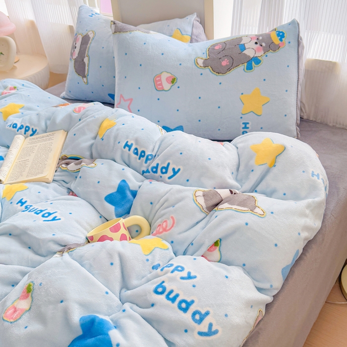 91家纺网 家纺一手货源 找家纺 梦舒阳家纺 2025牛奶绒四件套牛奶绒单被套牛奶绒床笠款四件套小清新可爱套件 布丁狗