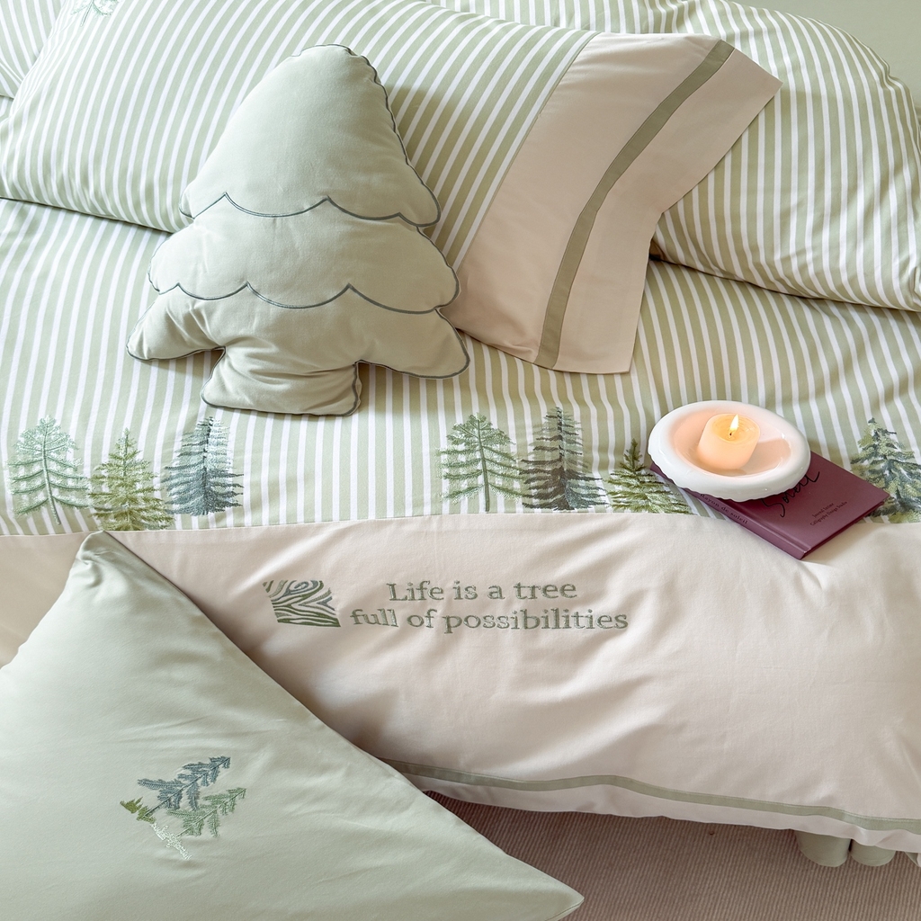 91家纺网 家纺一手货源 找家纺 （总）曼布缇 2025新款加厚全棉纯棉磨毛数码印花绣花套件-森迪（会员减20，券后358起）