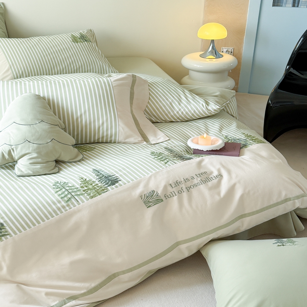 91家纺网 家纺一手货源 找家纺 （总）曼布缇 2025新款加厚全棉纯棉磨毛数码印花绣花套件-森迪（会员减20，券后358起）