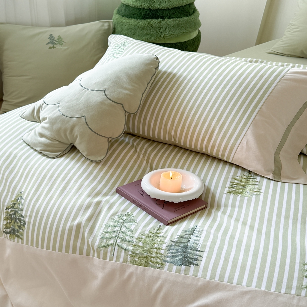 91家纺网 家纺一手货源 找家纺 （总）曼布缇 2025新款加厚全棉纯棉磨毛数码印花绣花套件-森迪（会员减20，券后358起）