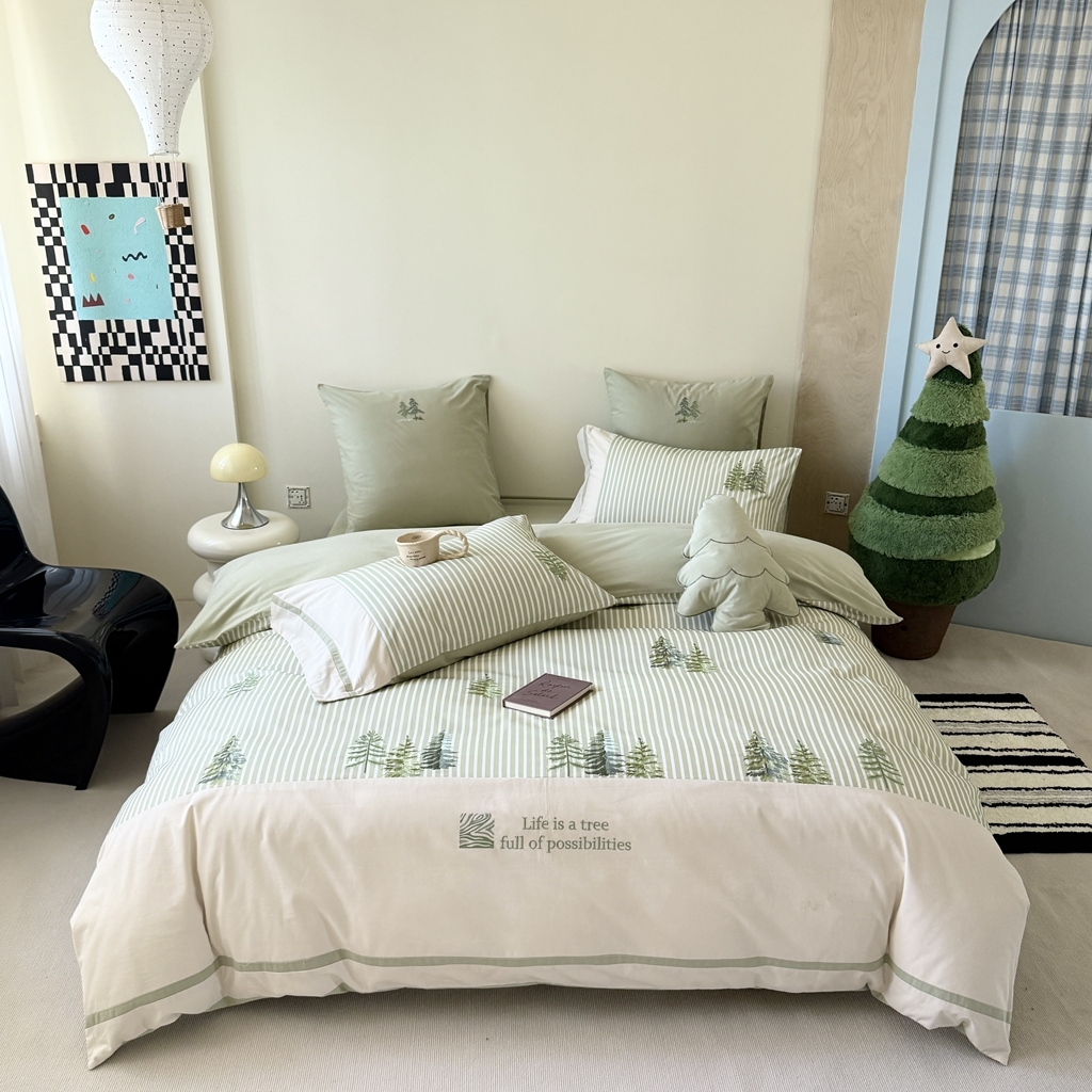 91家纺网 家纺一手货源 找家纺 （总）曼布缇 2025新款加厚全棉纯棉磨毛数码印花绣花套件-森迪（会员减20，券后358起）