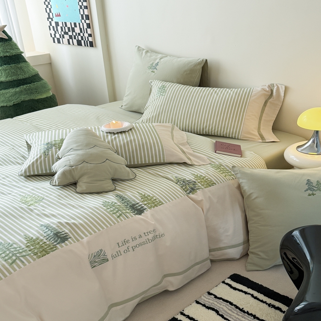 91家纺网 家纺一手货源 找家纺 （总）曼布缇 2025新款加厚全棉纯棉磨毛数码印花绣花套件-森迪（会员减20，券后358起）