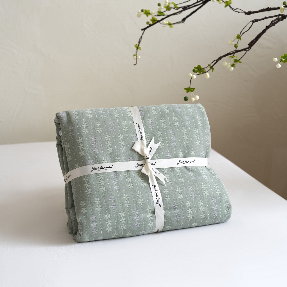 91家纺网 家纺一手货源 找家纺 久典家居 2025新款全棉色织提花系带款四件套-花锦系列（买家秀找客服) 花锦-绿