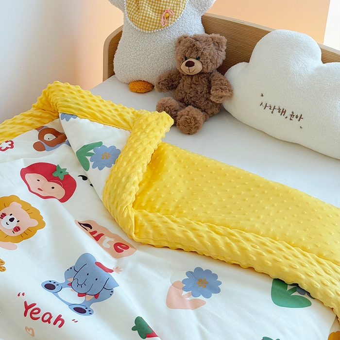 91家纺网 家纺一手货源 找家纺 2025新款3D触感全棉豆豆被儿童豆豆被春秋被冬被幼儿园被子 布拉乐园-一体款