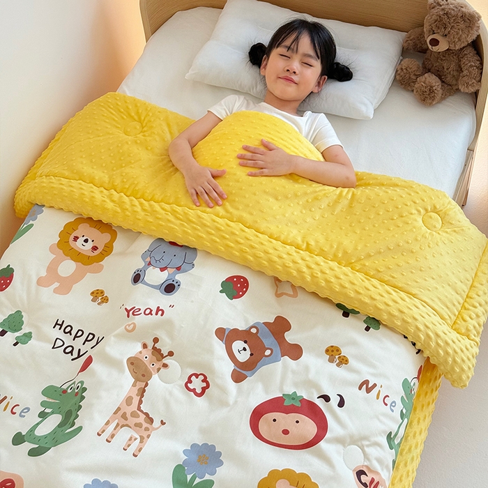 91家纺网 家纺一手货源 找家纺 2025新款3D触感全棉豆豆被儿童豆豆被春秋被冬被幼儿园被子 布拉乐园-一体款