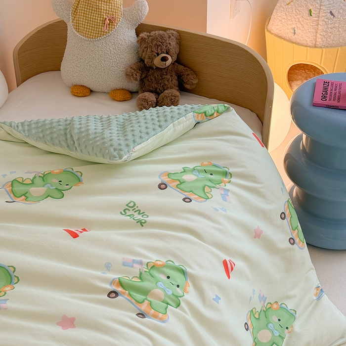 91家纺网 家纺一手货源 找家纺 2025新款3D触感全棉豆豆被儿童豆豆被春秋被冬被幼儿园被子 恐龙宝宝-可拆款