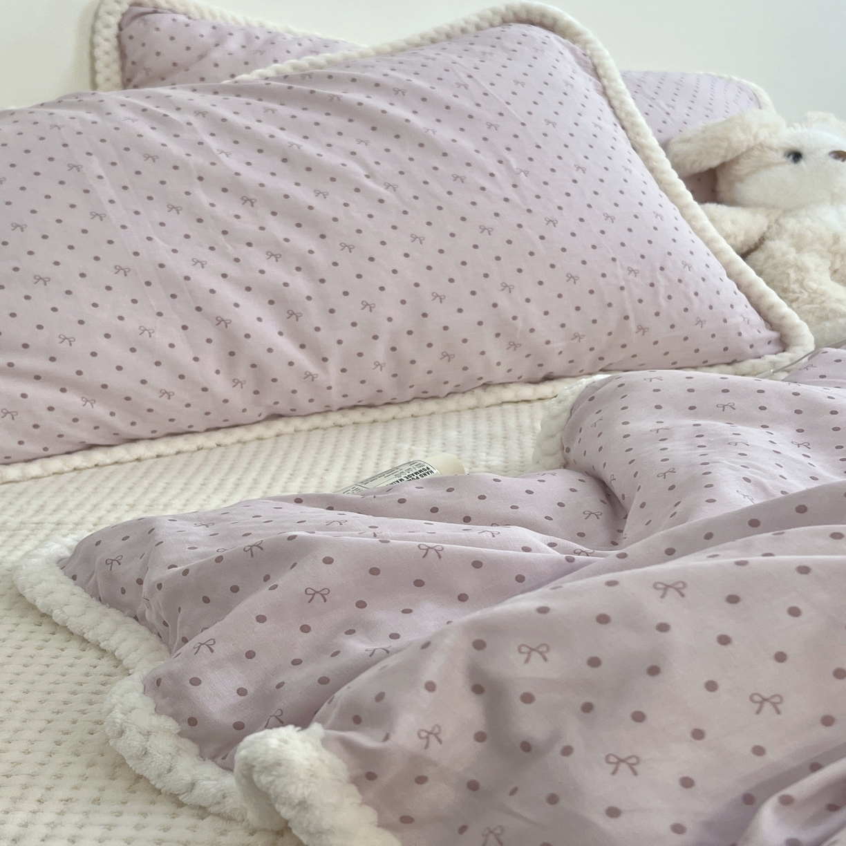 91家纺网 家纺一手货源 找家纺 荣轩 2025秋冬必备新品棉加绒华夫格提花绒工艺款四件套（铺床版）松萝 -紫