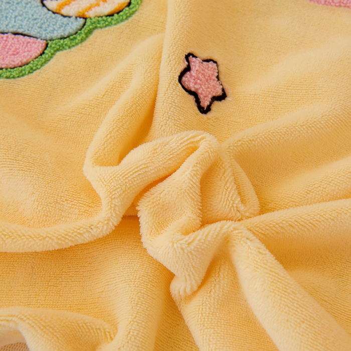 91家纺网 家纺一手货源 找家纺 鱼宝 2025新款毛巾绣牛奶绒被套被芯套件 卡米拉