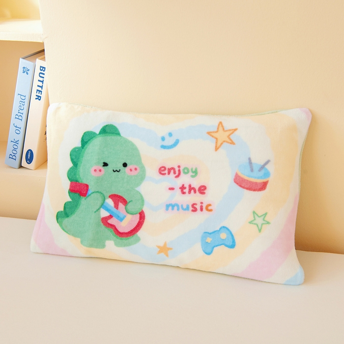 91家纺网 家纺一手货源 找家纺 鱼宝 2025新款毛巾绣牛奶绒被套被芯套件 小奶龙