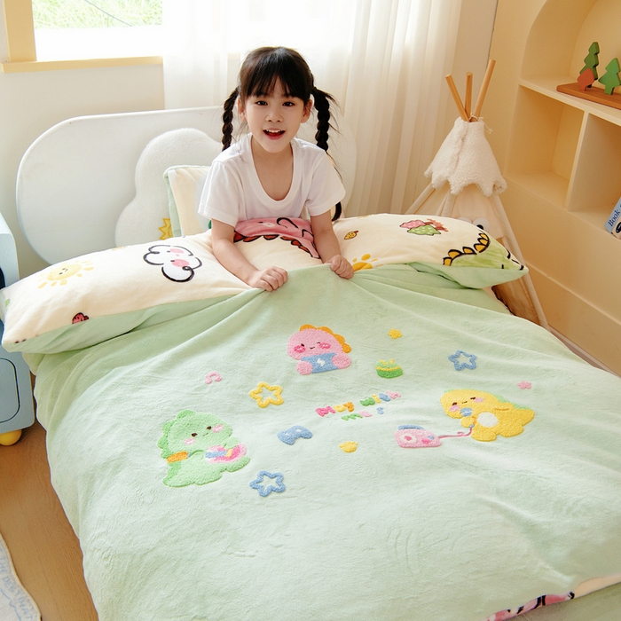 鱼宝 2025新款毛巾绣牛奶绒被套被芯套件 小奶龙