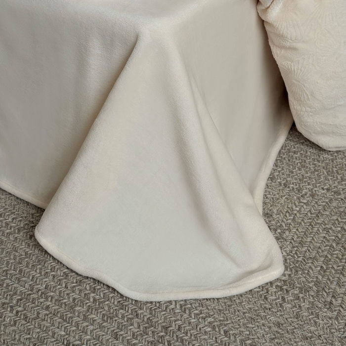 91家纺网 家纺一手货源 找家纺 鹿班家居 2025新款冬季高克重牛奶绒立体雕花系列四件套-云栖南岸 （标准会员-10元） 云栖南岸-白色