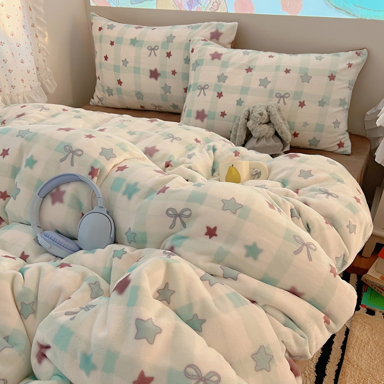 91家纺网 家纺一手货源 找家纺 桃喜 2025新款牛奶绒印花系列四件套（会员-5） 薄荷奶咖星星