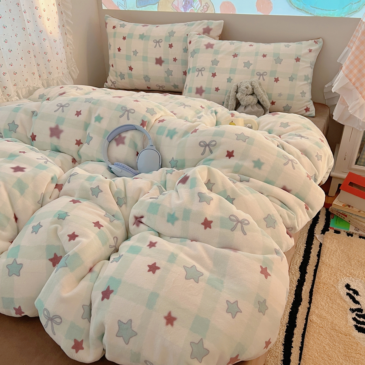 91家纺网 家纺一手货源 找家纺 桃喜 2025新款牛奶绒印花系列四件套（会员-5） 薄荷奶咖星星