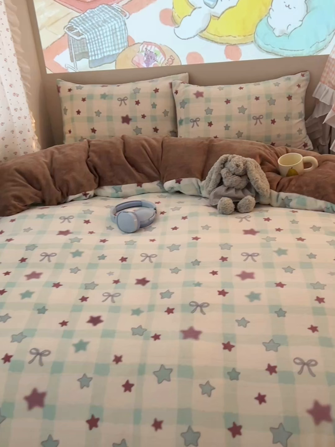 91家纺网 家纺一手货源 找家纺 桃喜 2025新款牛奶绒印花系列四件套（会员-5） 薄荷奶咖星星