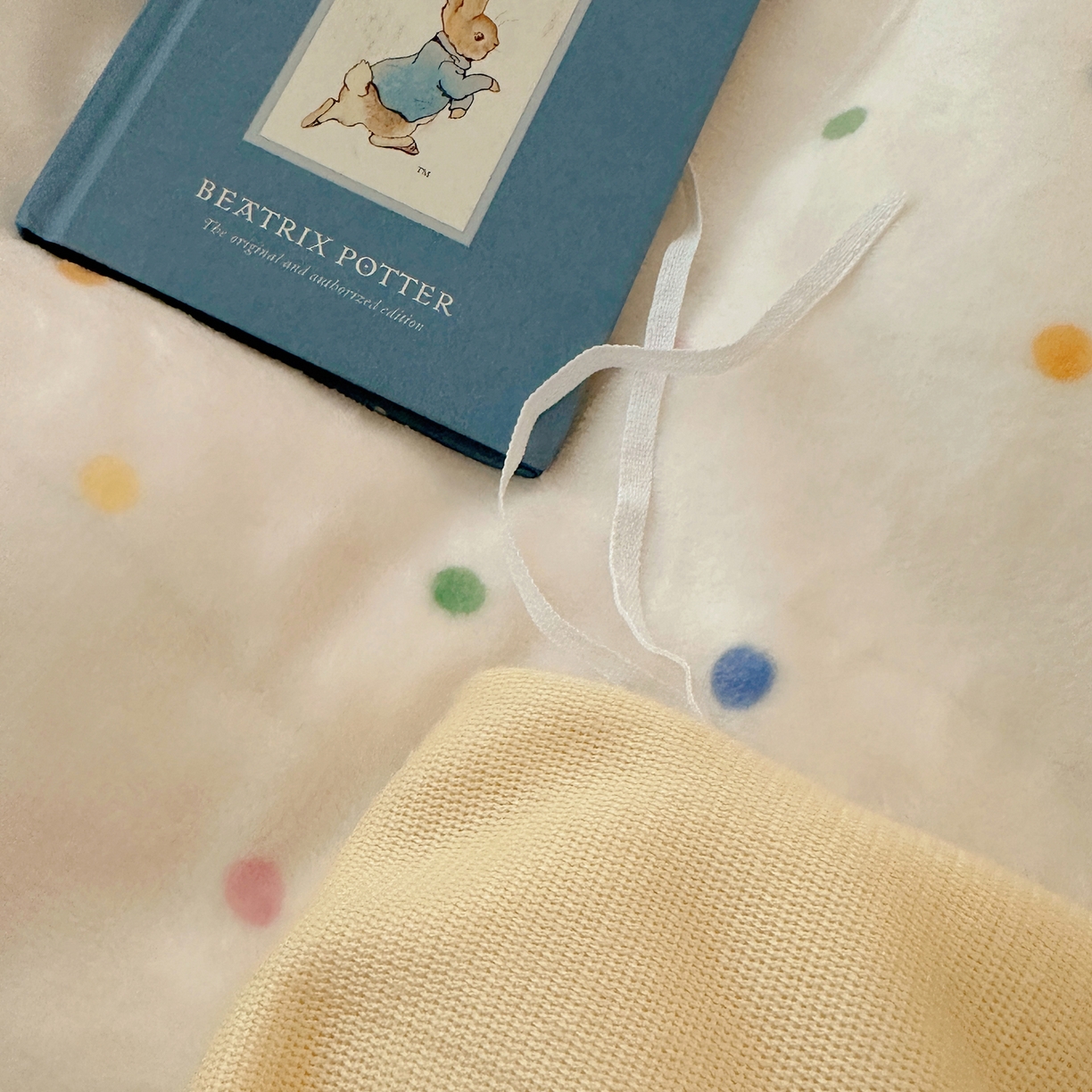 91家纺网 家纺一手货源 找家纺 桃喜 2025新款牛奶绒印花系列四件套（会员-5） 彩色波点