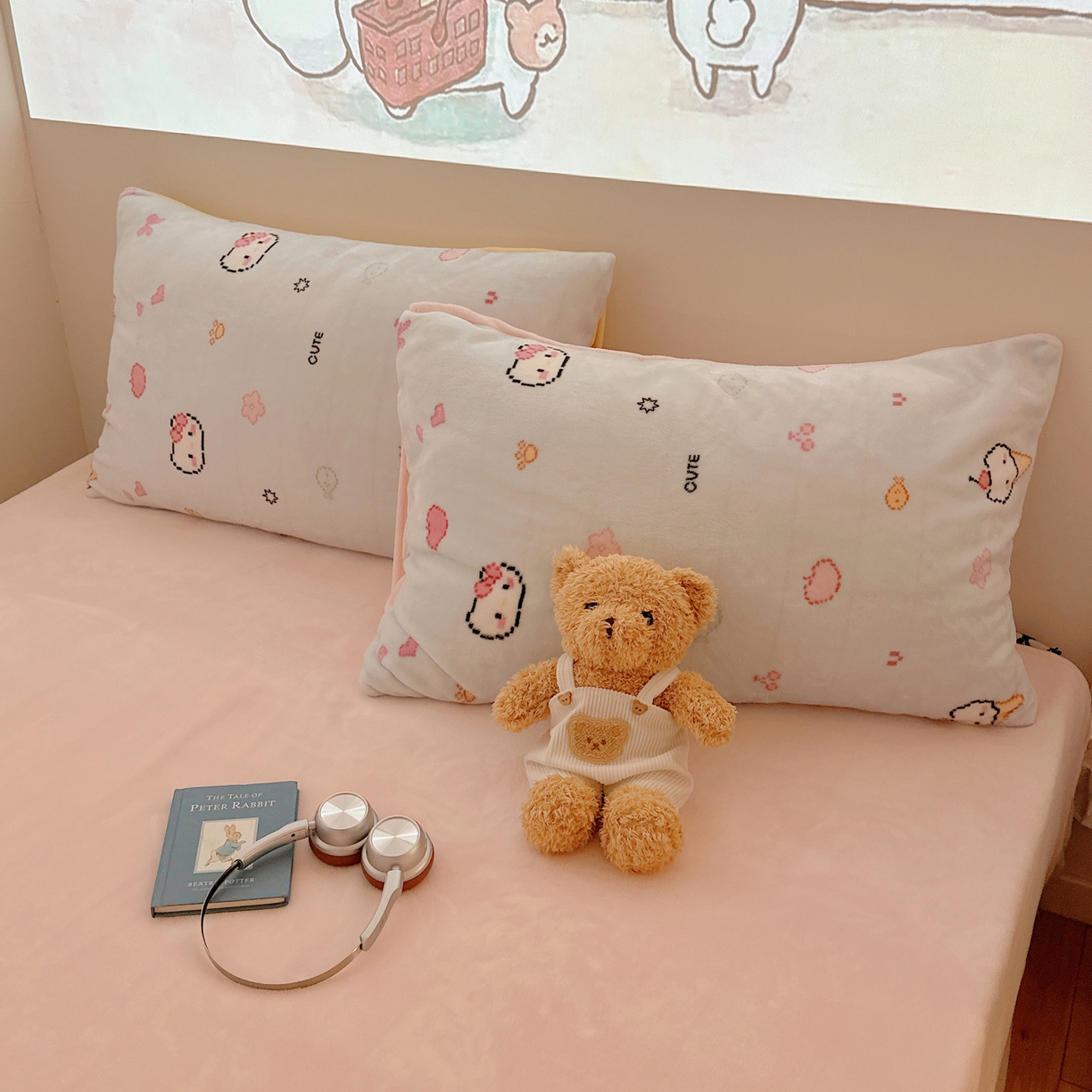 91家纺网 家纺一手货源 找家纺 桃喜 2025新款牛奶绒印花系列四件套（会员-5） 像素小猫蓝