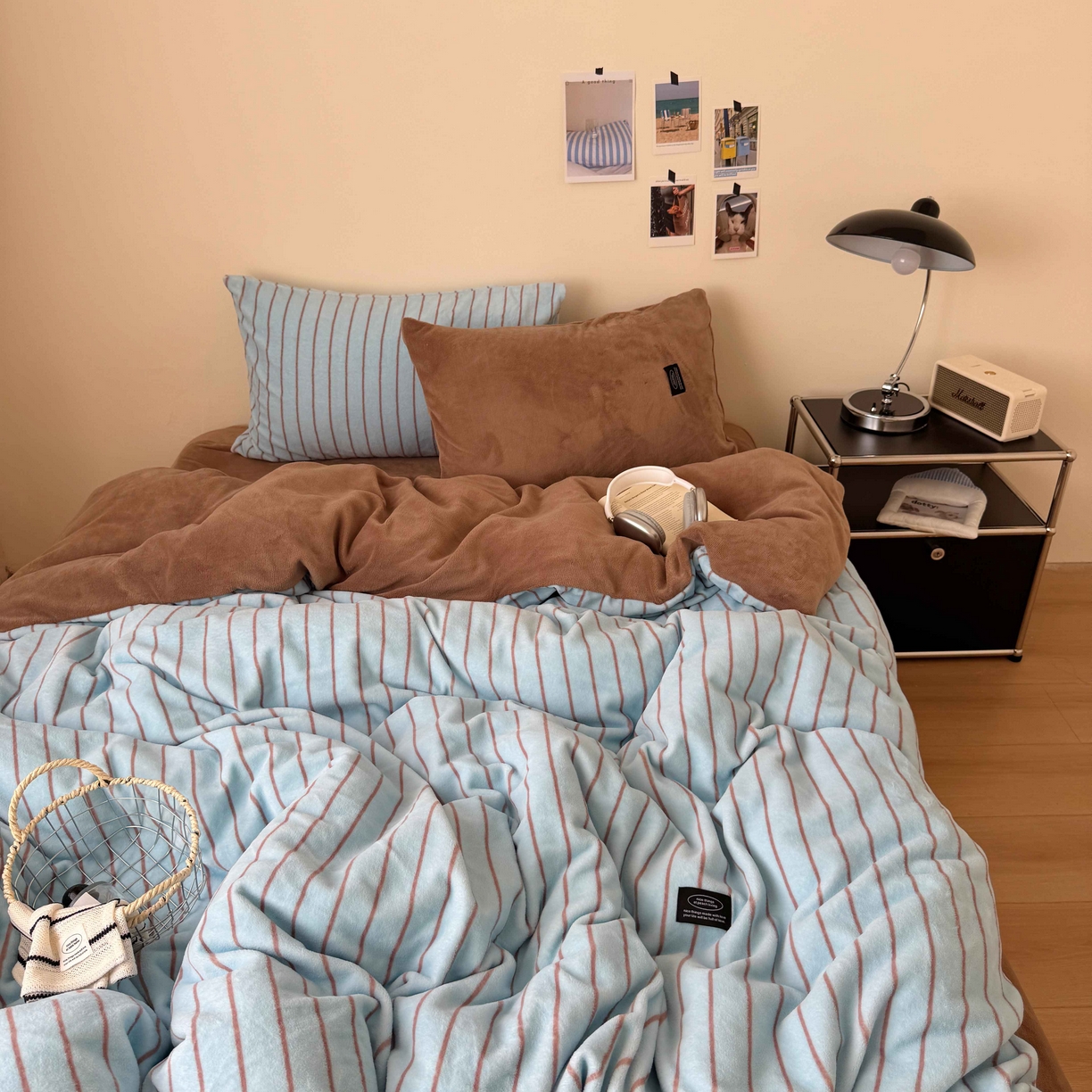 91家纺网 家纺一手货源 找家纺 桃喜 2025新款条纹牛奶绒系列四件套（会员-5） 暮光森林