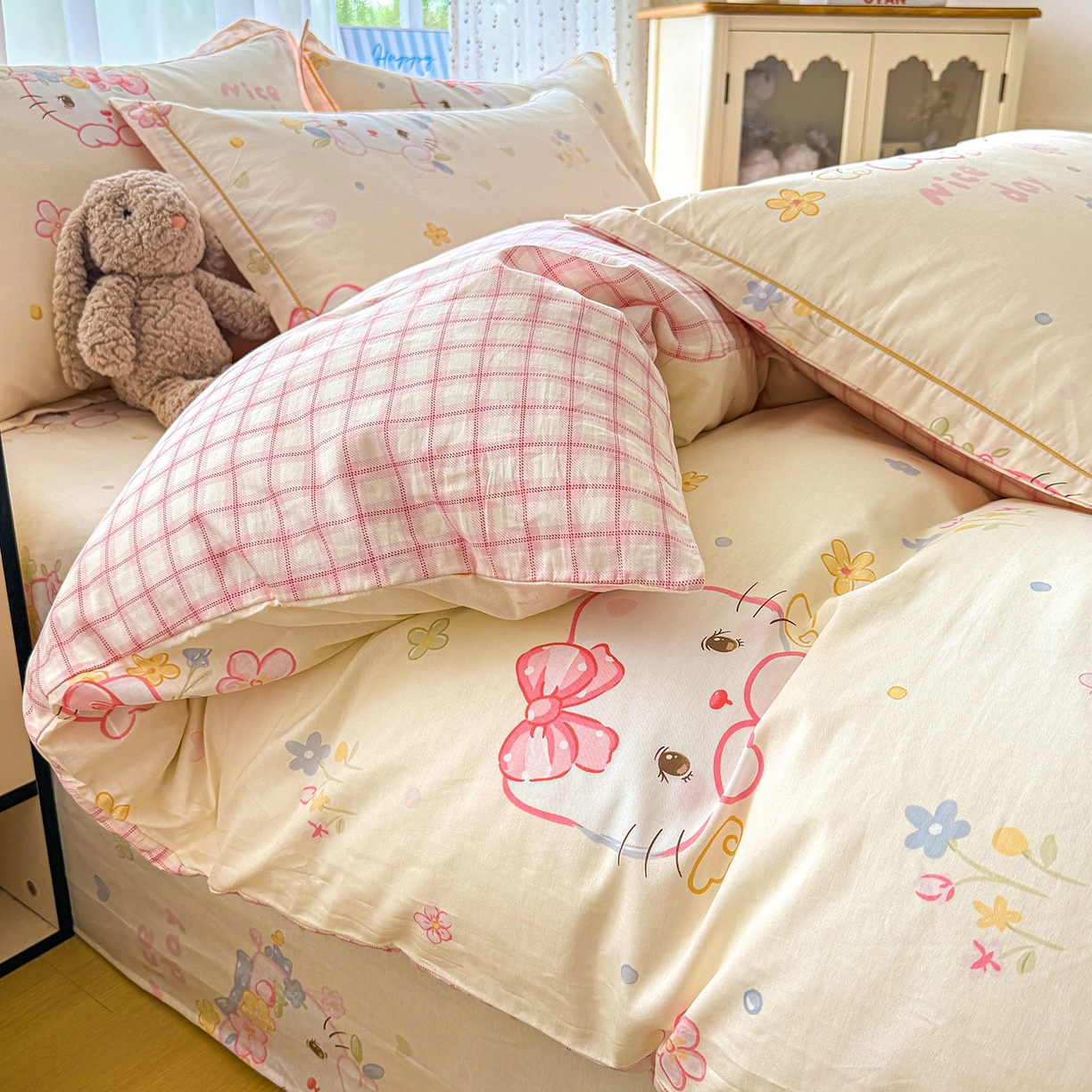 91家纺网 家纺一手货源 找家纺 红粉佳人家纺 2025新款12868纯棉系列全棉四件套 花花猫咪