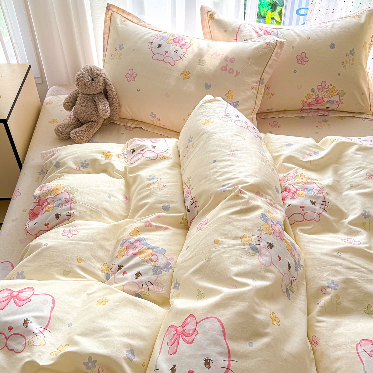 91家纺网 家纺一手货源 找家纺 红粉佳人家纺 2025新款12868纯棉系列全棉四件套 花花猫咪