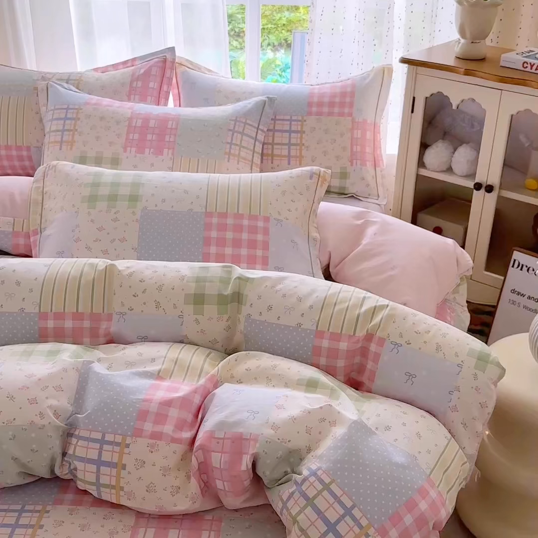 91家纺网 家纺一手货源 找家纺 红粉佳人家纺 2025新款12868纯棉系列全棉四件套 花笺拼布