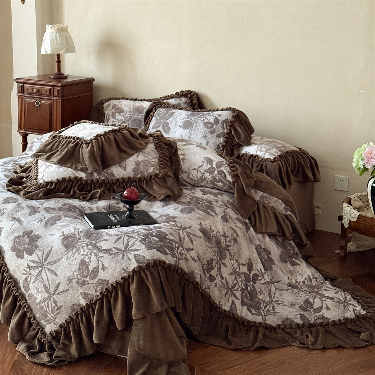 91家纺网 家纺一手货源 找家纺 （总）婳庭家居 2025新款牛奶绒四件套-彼得庄园