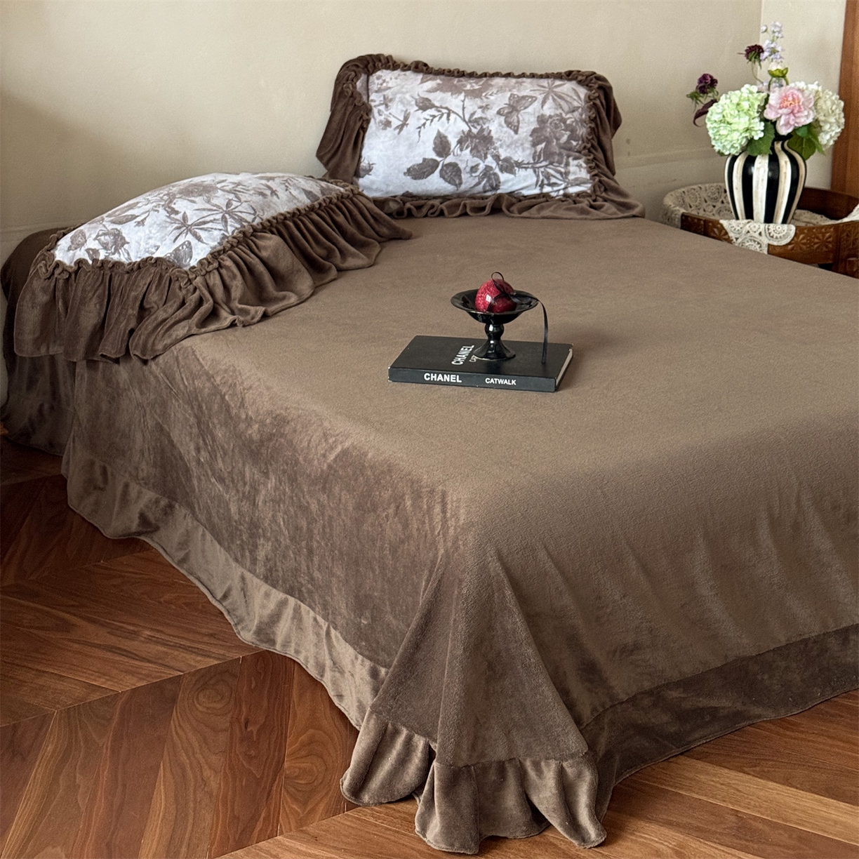 91家纺网 家纺一手货源 找家纺 （总）婳庭家居 2025新款牛奶绒四件套-彼得庄园