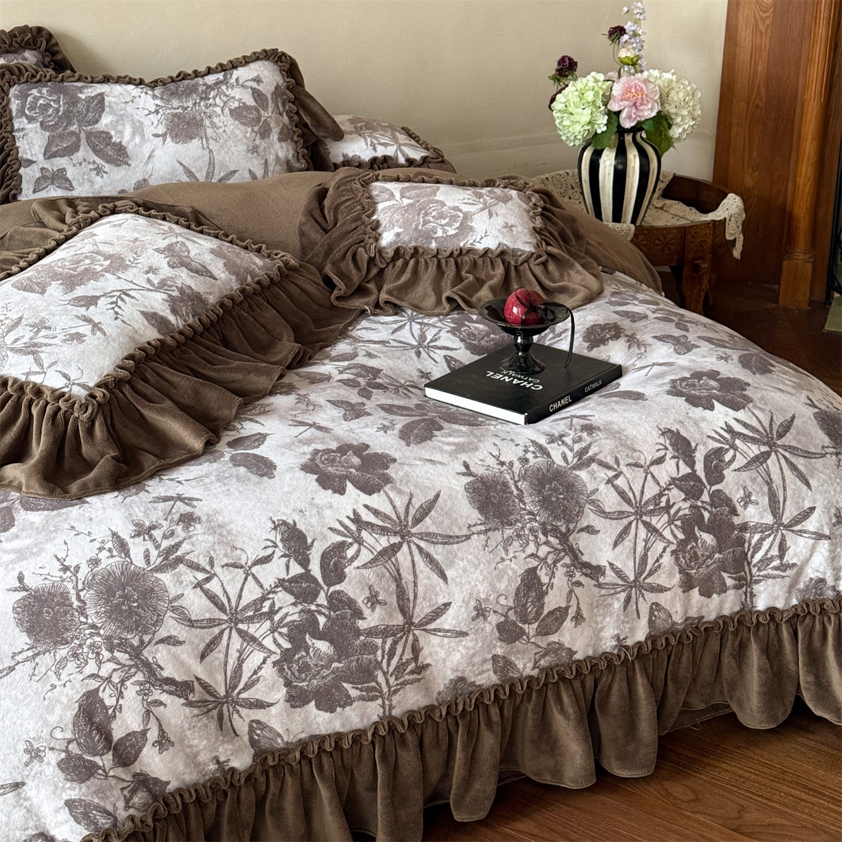 91家纺网 家纺一手货源 找家纺 （总）婳庭家居 2025新款牛奶绒四件套-彼得庄园