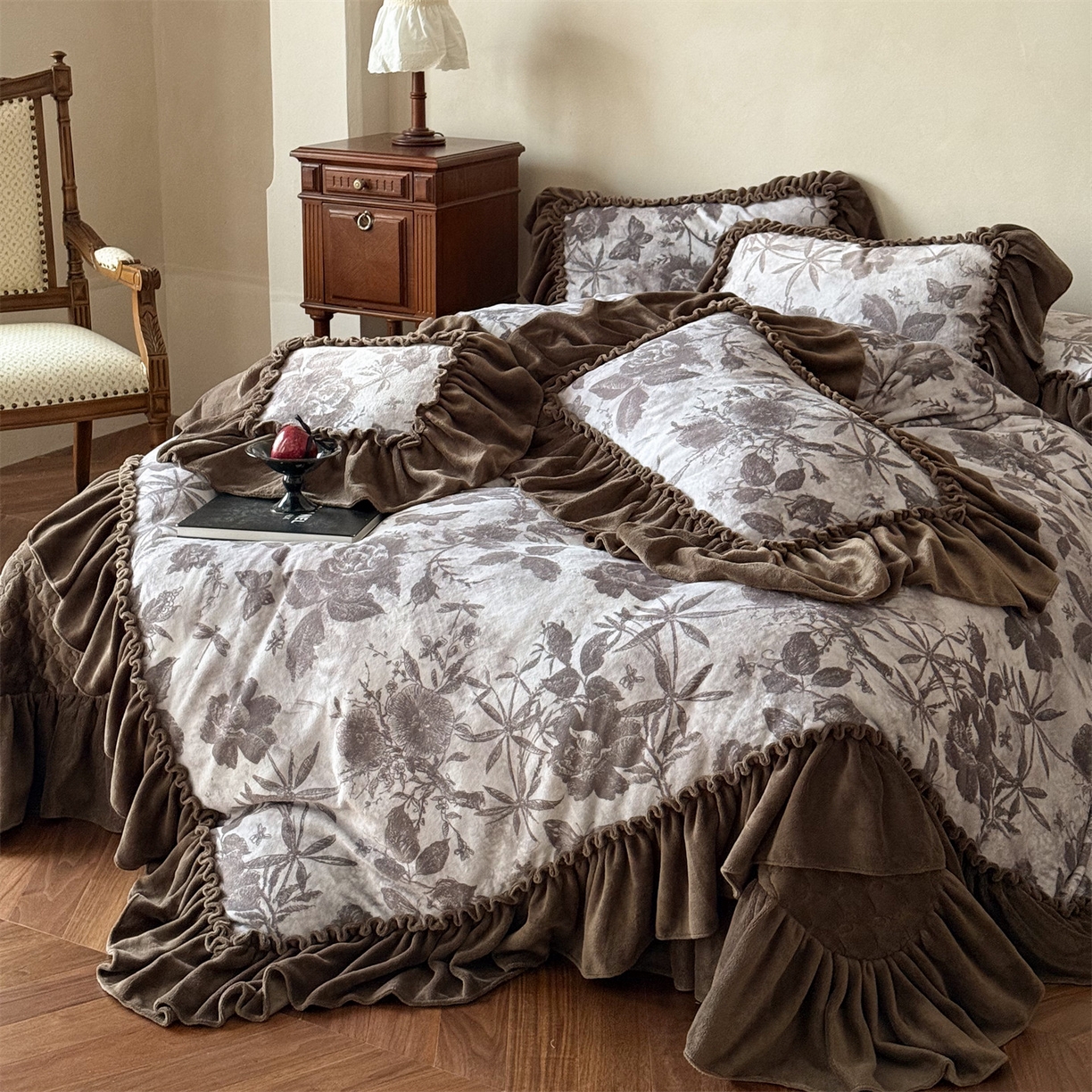 91家纺网 家纺一手货源 找家纺 （总）婳庭家居 2025新款牛奶绒四件套-彼得庄园