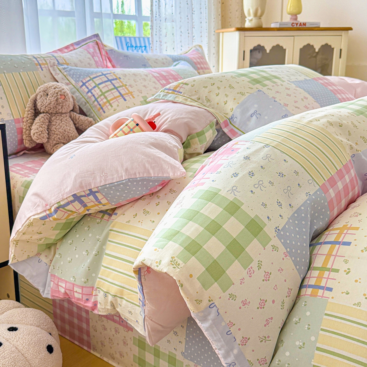 91家纺网 家纺一手货源 找家纺 红粉佳人家纺 2025新款12868纯棉系列全棉单床单 花笺拼布