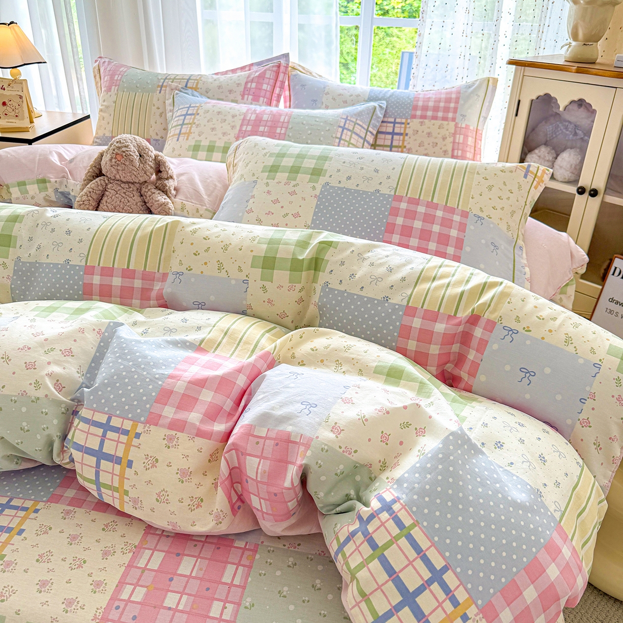 91家纺网 家纺一手货源 找家纺 红粉佳人家纺 2025新款12868纯棉系列全棉单床单 花笺拼布