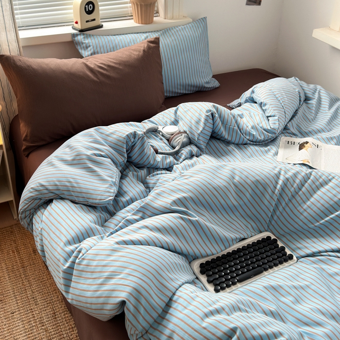 91家纺网 家纺一手货源 找家纺 尤米 2025新款中古风水洗棉四件套 雾蓝生巧