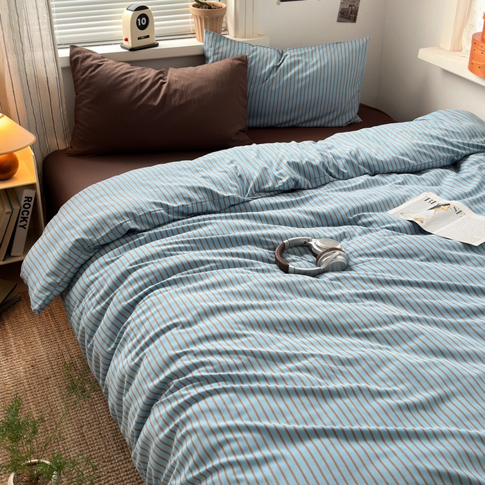 91家纺网 家纺一手货源 找家纺 尤米 2025新款中古风水洗棉四件套 雾蓝生巧