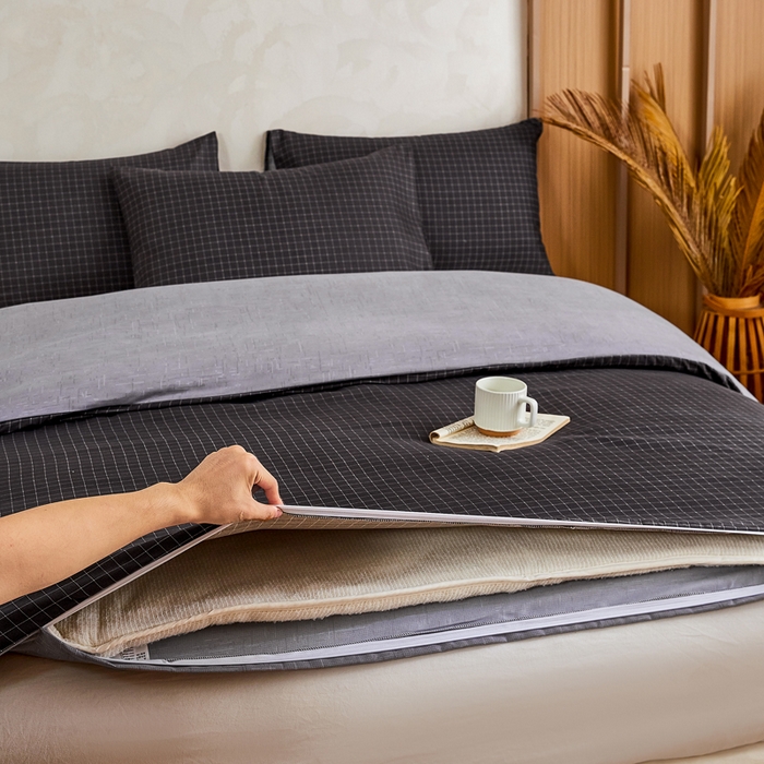 91家纺网 家纺一手货源 找家纺 萌飞 2025新款水洗棉可拆卸棉花被被子被芯 轨迹-黑