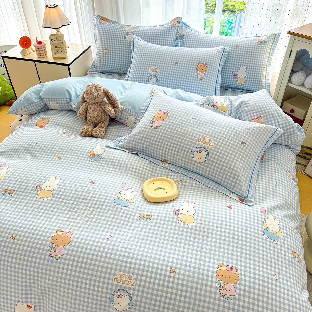 91家纺网 家纺一手货源 找家纺 红粉佳人家纺 2025春夏新款全棉纯棉12868纯棉单被套 格子猫咪